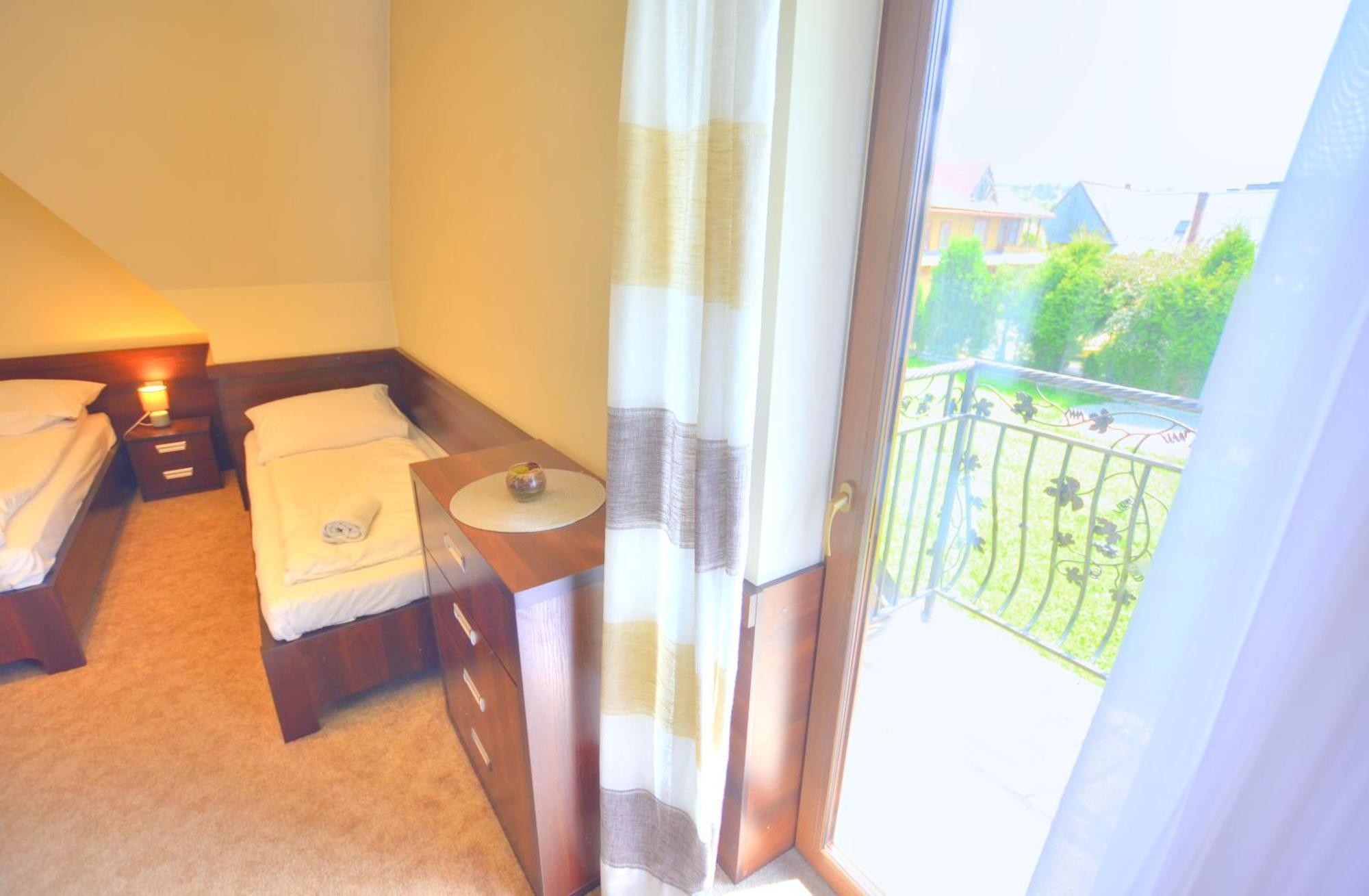 Bialy Dworek Farm stay